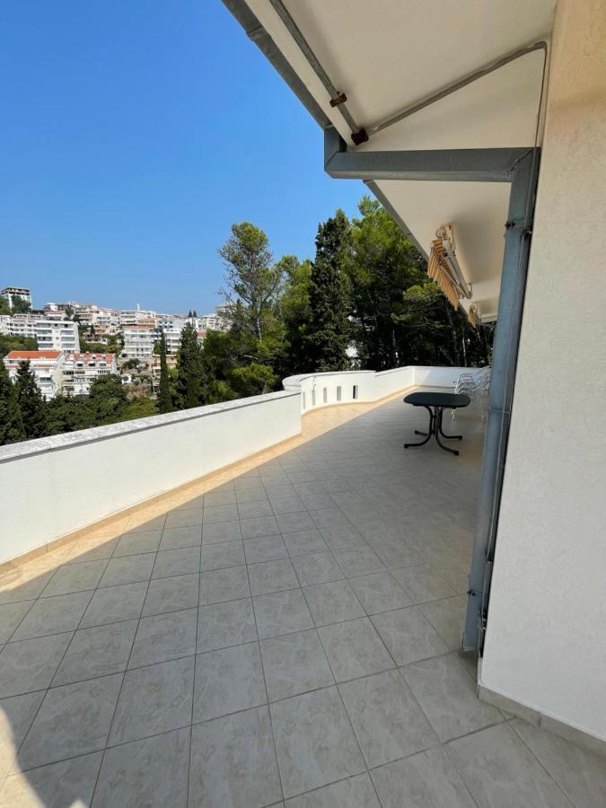 Apartments Rozela Ulcinj Exterior photo